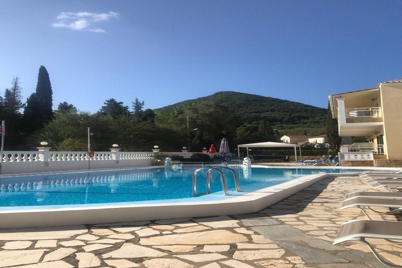 بينيتسيس Kerkyra Beach Hotel & Apartments المظهر الخارجي الصورة