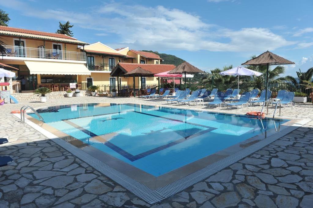 بينيتسيس Kerkyra Beach Hotel & Apartments المظهر الخارجي الصورة
