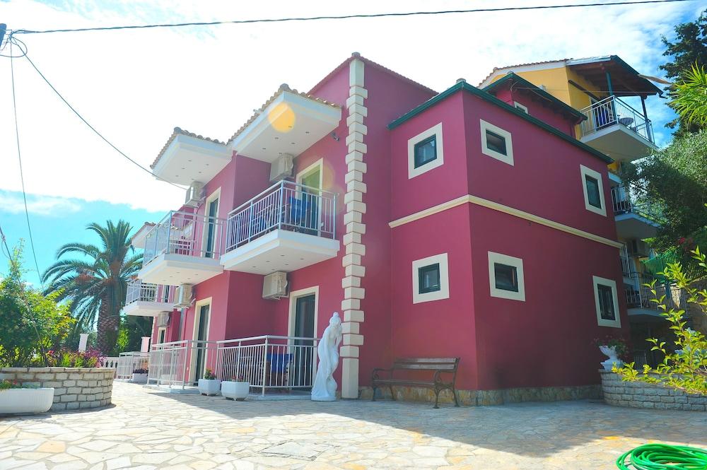 بينيتسيس Kerkyra Beach Hotel & Apartments المظهر الخارجي الصورة