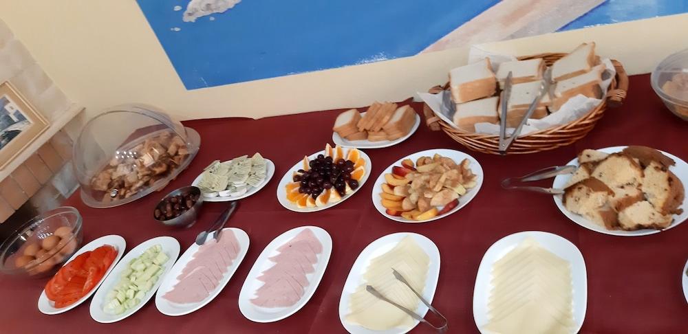 بينيتسيس Kerkyra Beach Hotel & Apartments المظهر الخارجي الصورة
