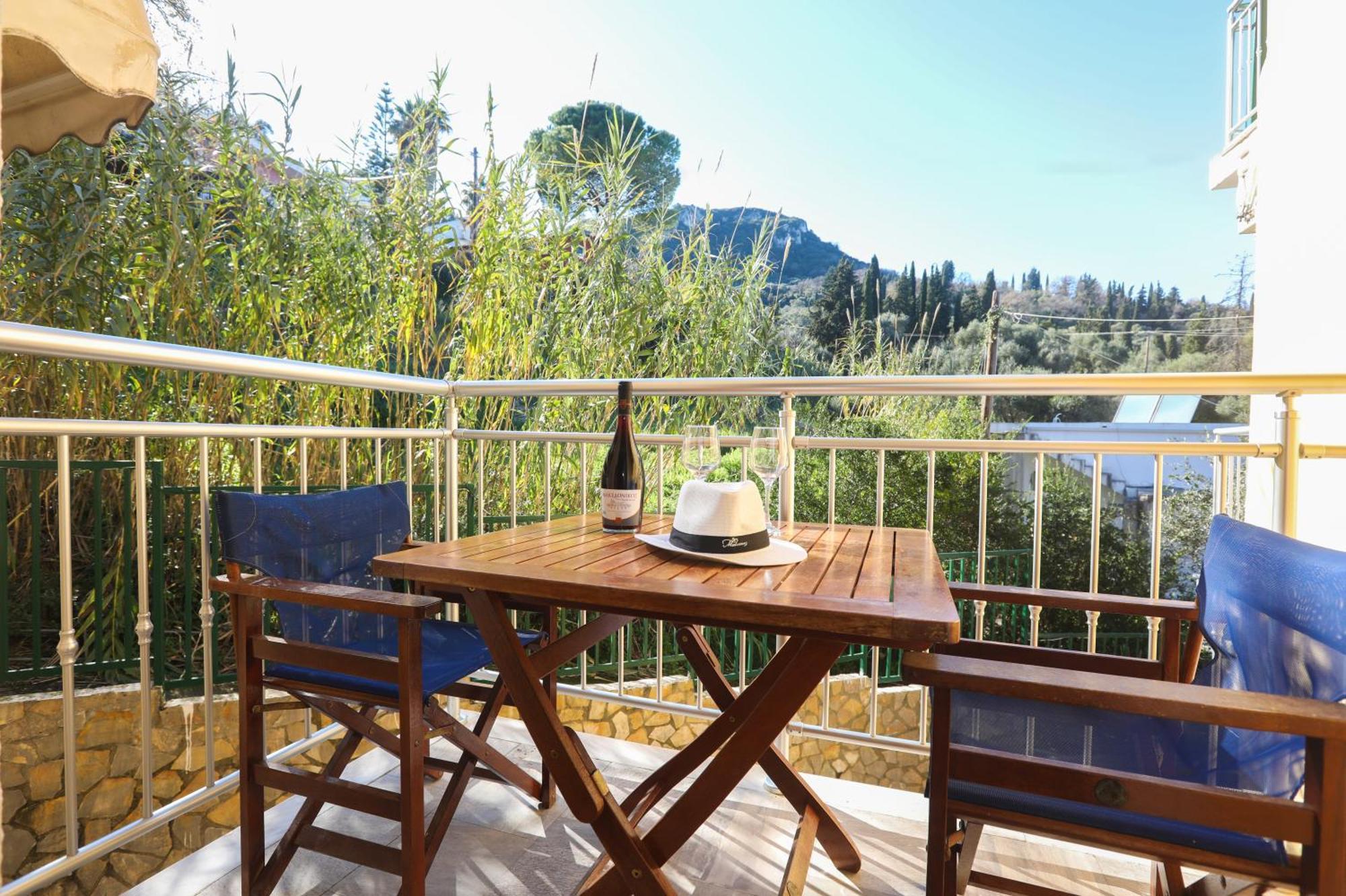 بينيتسيس Kerkyra Beach Hotel & Apartments المظهر الخارجي الصورة