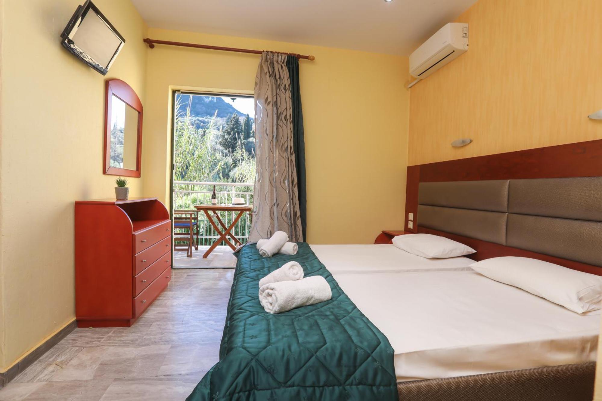 بينيتسيس Kerkyra Beach Hotel & Apartments المظهر الخارجي الصورة