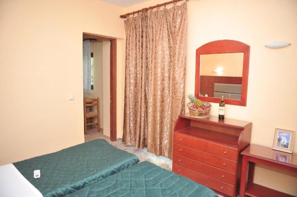 بينيتسيس Kerkyra Beach Hotel & Apartments المظهر الخارجي الصورة